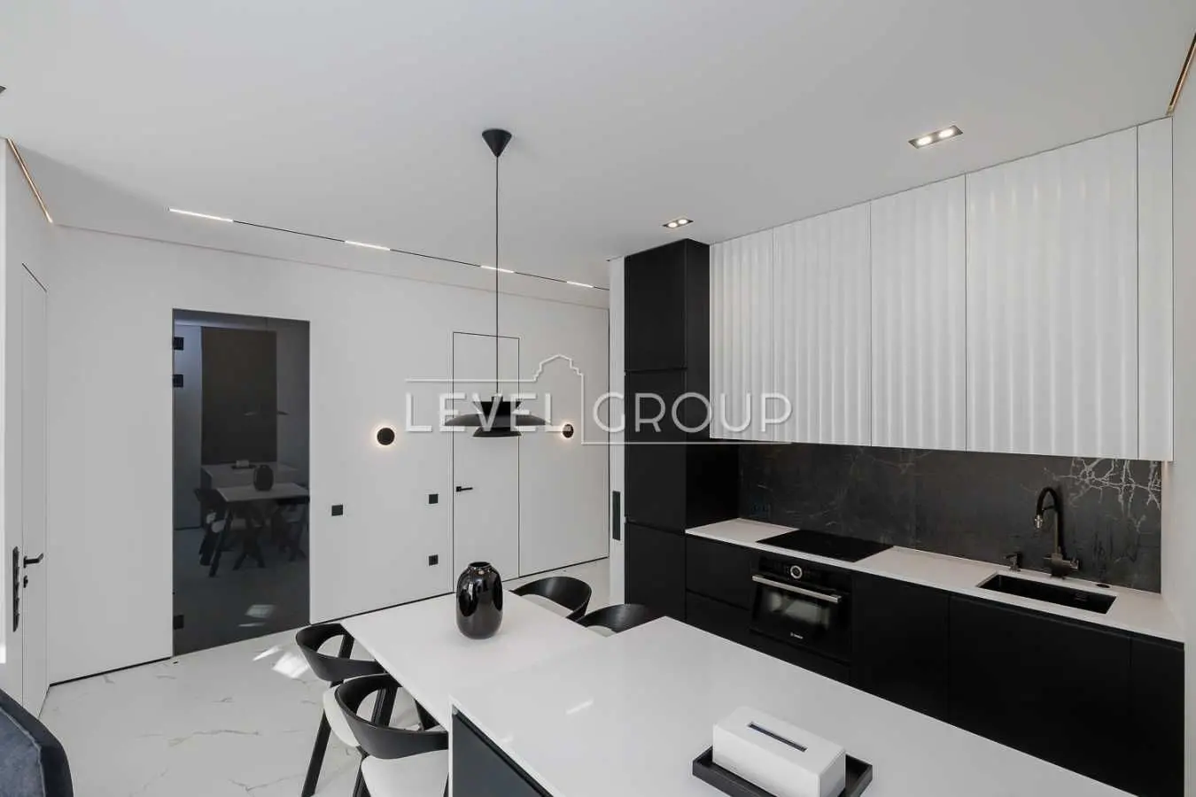 Фото Selling a 1-room apartment, 60.8 sq.m., Mykoly Pymonenka Street 19 Kyiv, price: 215000 USD, code 8564