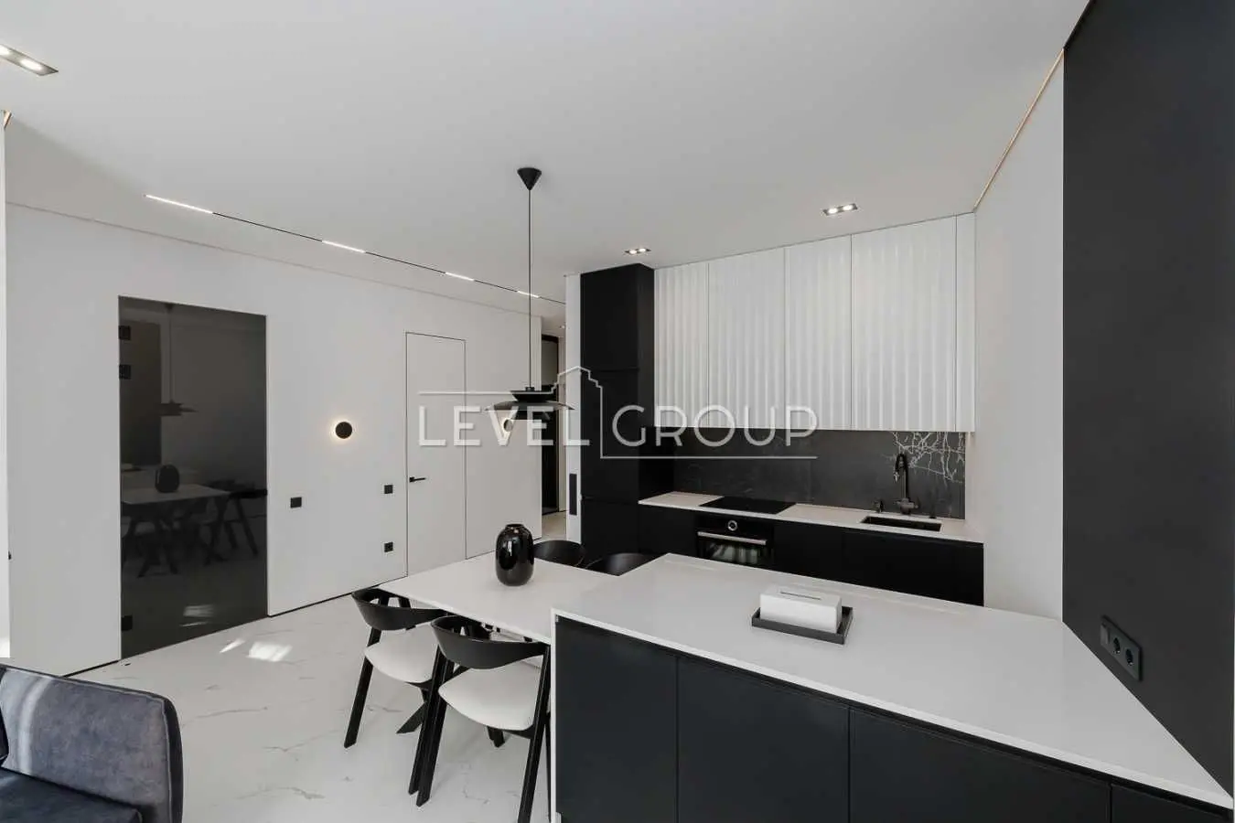 Фото Selling a 1-room apartment, 60.8 sq.m., Mykoly Pymonenka Street 19 Kyiv, price: 215000 USD, code 8564