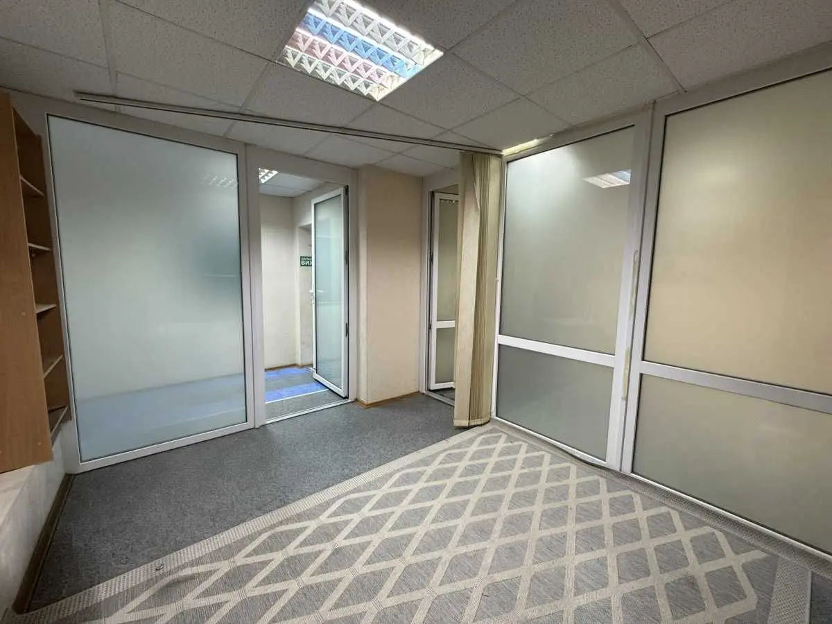 Фото Продаю офис, 181.5 кв. м, Киев, цена: 360000 USD, код 8565