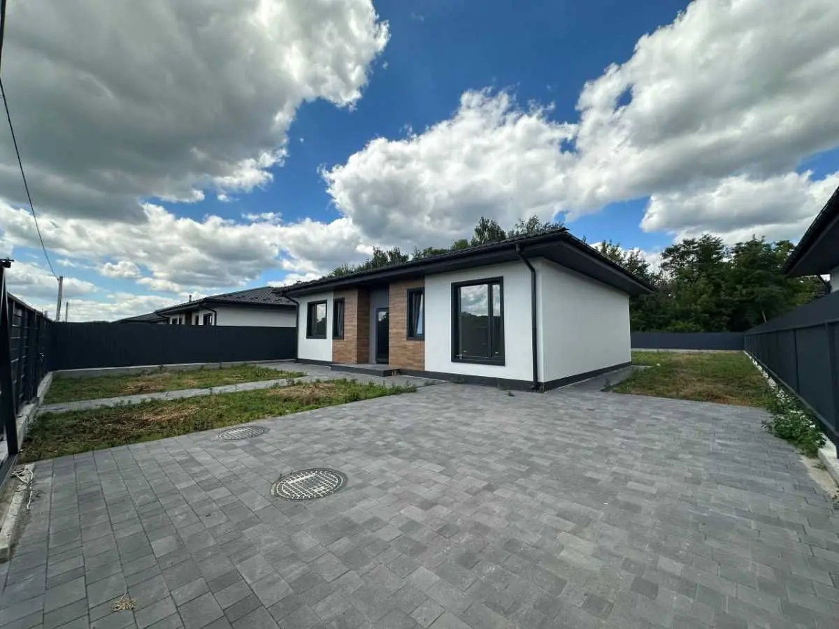 Фото Selling a house, 100 sq.m., Lesi Ukrainky Street  Brovary, price: 92000 USD, code 8576
