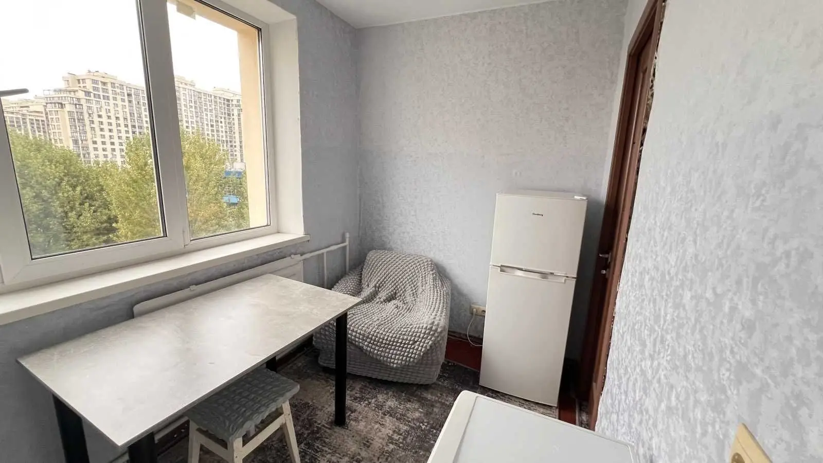 Фото Зняти 1 кімнатну квартиру, Маршала Рокосовського просп. 2 Київ в довгострокову оренду, ціна: 15000 UAH, код 8577
