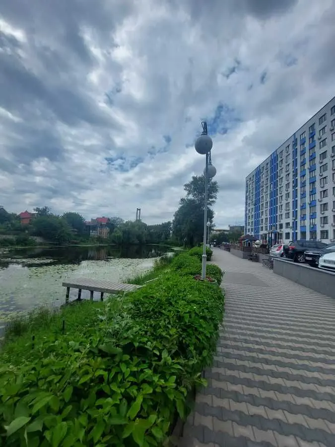 Фото Зняти 1 кімнатну квартиру, Малопідвальна вул.  Київ в довгострокову оренду, ціна: 15000 UAH, код 8578
