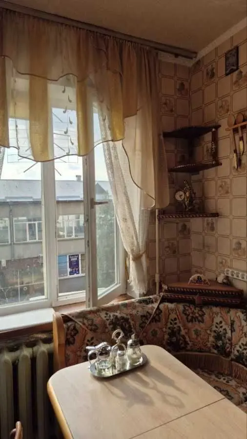 Фото Зняти 1 кімнатну квартиру, Райдужна вул. 13в Київ в довгострокову оренду, ціна: 8800 UAH, код 8581