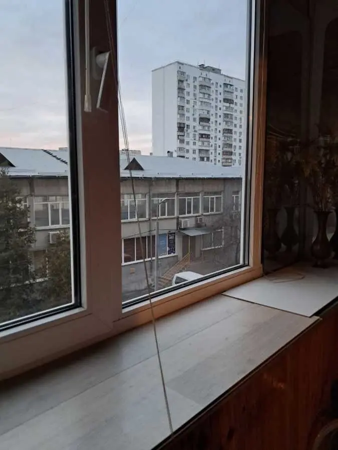 Фото Зняти 1 кімнатну квартиру, Райдужна вул. 13в Київ в довгострокову оренду, ціна: 8800 UAH, код 8581