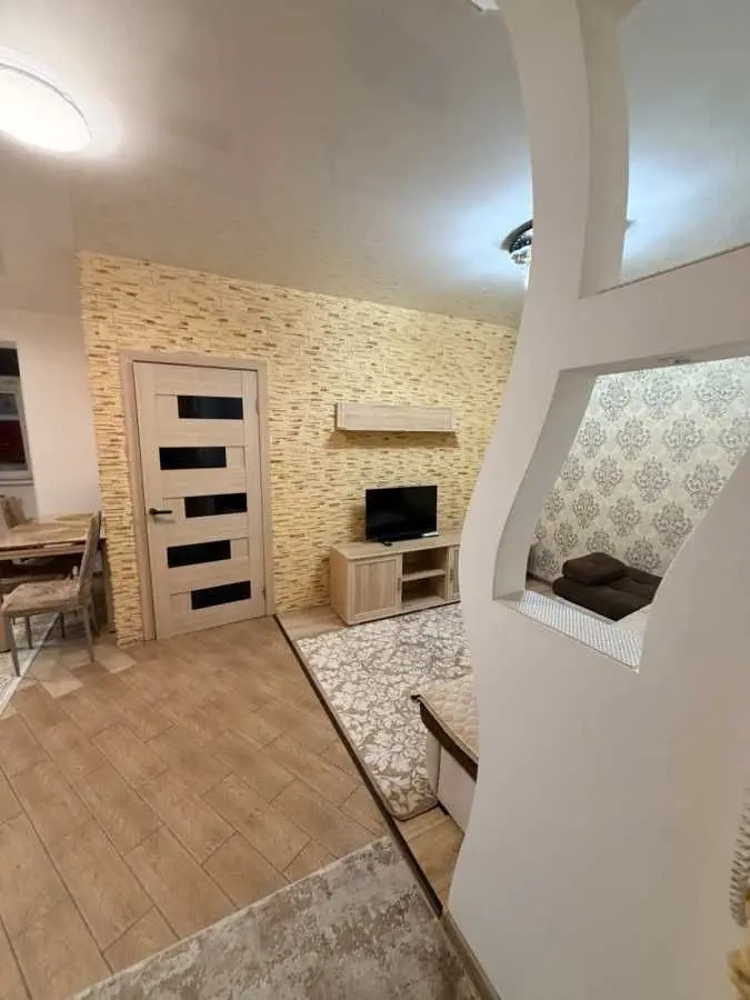 Фото Зняти 1 кімнатну квартиру, Олександра Довженка вул.  Івано-Франківськ в довгострокову оренду, ціна: 450 USD, код 8584