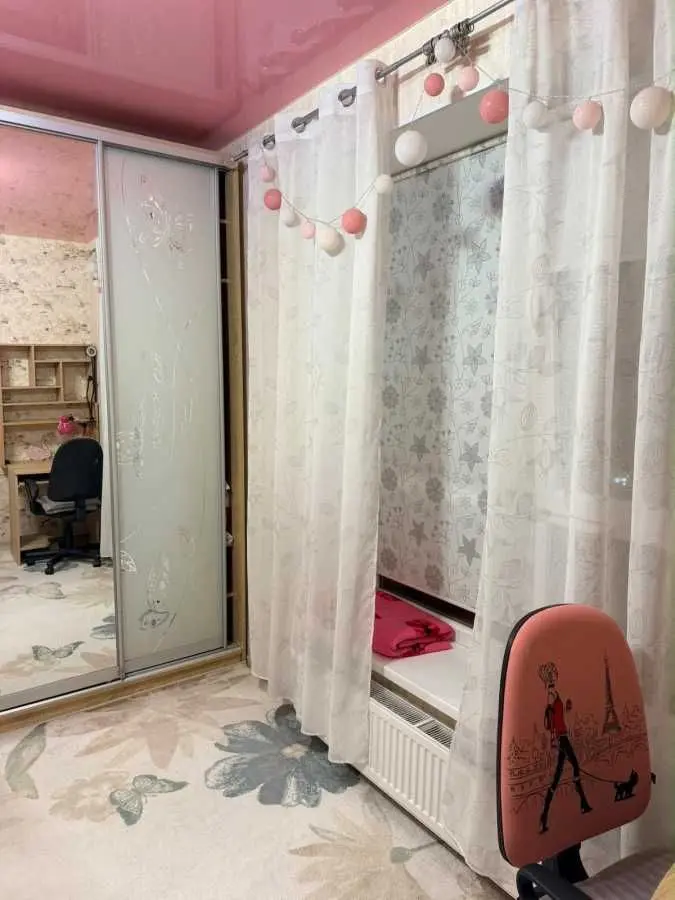 Фото Зняти 1 кімнатну квартиру, Олександра Довженка вул.  Івано-Франківськ в довгострокову оренду, ціна: 450 USD, код 8584