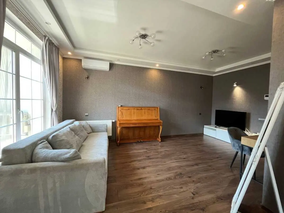 Фото Selling a 1-room apartment, 68 sq.m., Mykhaila Maksymovycha Street (Onufriia Trutenka Street) 28 Kyiv, price: 116500 USD, code 8585