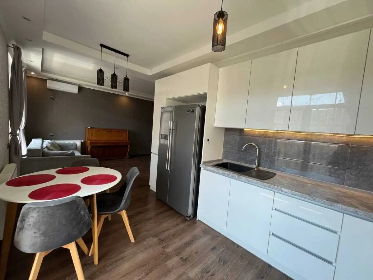 Фото Selling a 1-room apartment, 68 sq.m., Mykhaila Maksymovycha Street (Onufriia Trutenka Street) 28 Kyiv, price: 116500 USD, code 8585