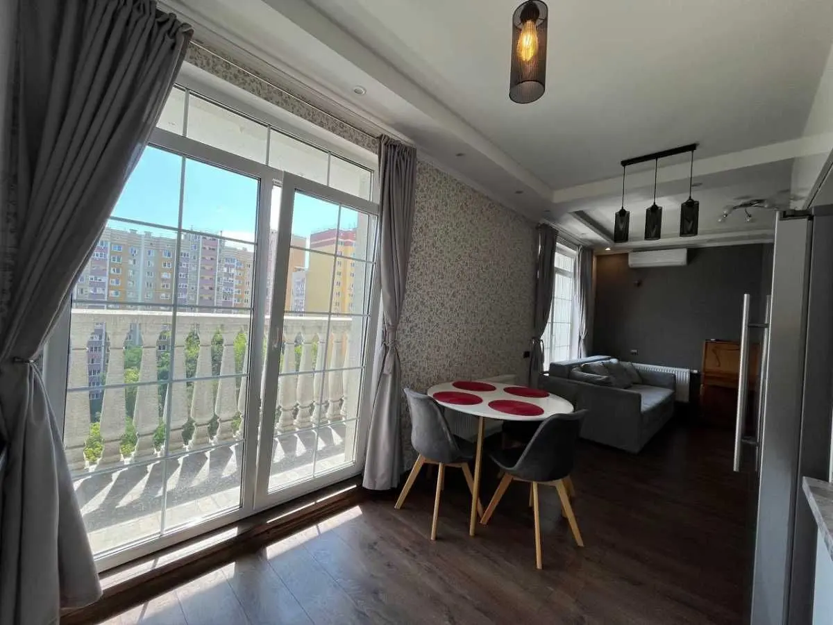 Фото Selling a 1-room apartment, 68 sq.m., Mykhaila Maksymovycha Street (Onufriia Trutenka Street) 28 Kyiv, price: 116500 USD, code 8585