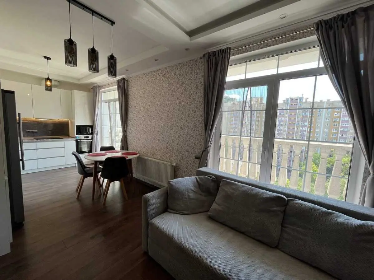 Фото Selling a 1-room apartment, 68 sq.m., Mykhaila Maksymovycha Street (Onufriia Trutenka Street) 28 Kyiv, price: 116500 USD, code 8585