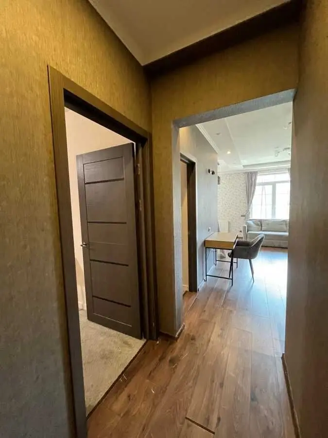 Фото Selling a 1-room apartment, 68 sq.m., Mykhaila Maksymovycha Street (Onufriia Trutenka Street) 28 Kyiv, price: 116500 USD, code 8585