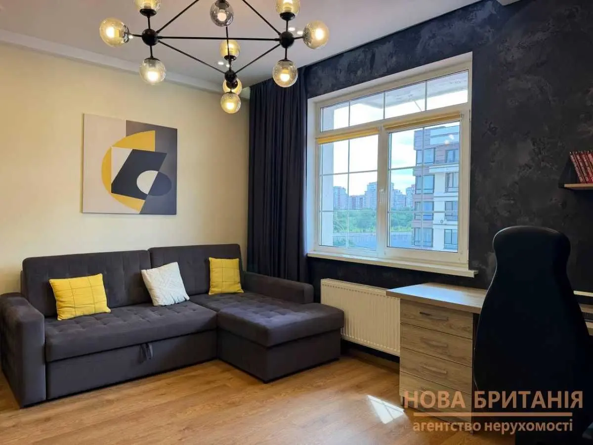 Фото Selling a 1-room apartment, 43.4 sq.m., Mykhaila Maksymovycha Street (Onufriia Trutenka Street)  Kyiv, price: 115000 USD, code 8586