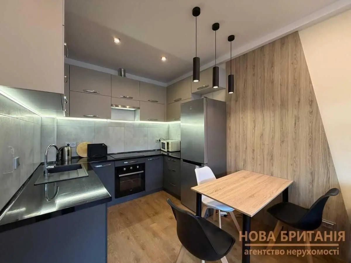 Фото Selling a 1-room apartment, 43.4 sq.m., Mykhaila Maksymovycha Street (Onufriia Trutenka Street)  Kyiv, price: 115000 USD, code 8586