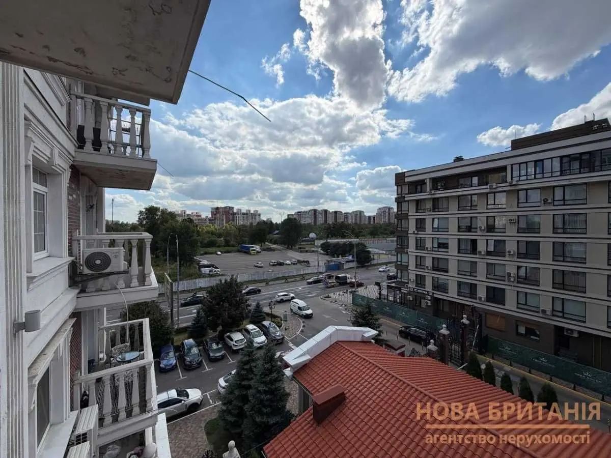 Фото Selling a 1-room apartment, 43.4 sq.m., Mykhaila Maksymovycha Street (Onufriia Trutenka Street)  Kyiv, price: 115000 USD, code 8586