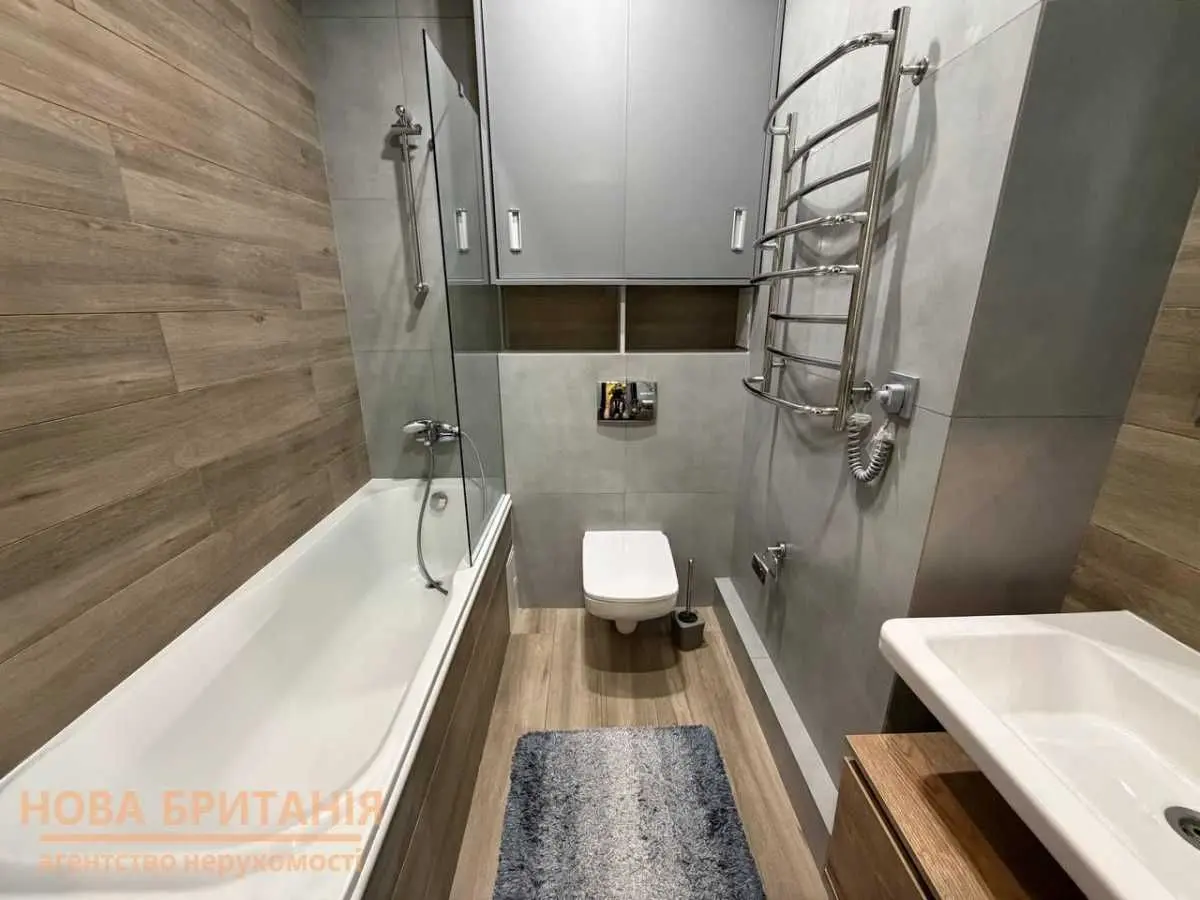 Фото Selling a 1-room apartment, 43.4 sq.m., Mykhaila Maksymovycha Street (Onufriia Trutenka Street)  Kyiv, price: 115000 USD, code 8586