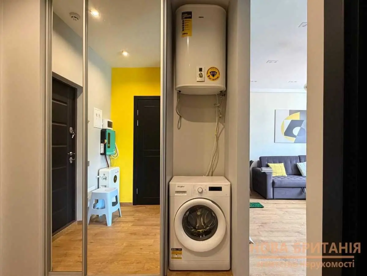 Фото Selling a 1-room apartment, 43.4 sq.m., Mykhaila Maksymovycha Street (Onufriia Trutenka Street)  Kyiv, price: 115000 USD, code 8586