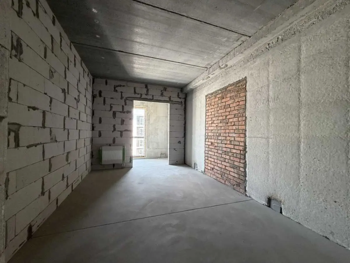 Фото Selling a 1-room apartment, 41.11 sq.m., Mykhaila Maksymovycha Street (Onufriia Trutenka Street)  Kyiv, price: 60000 USD, code 8587