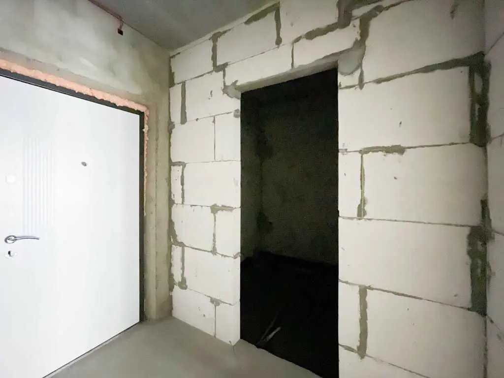 Фото Selling a 1-room apartment, 41 sq.m., Mykhaila Maksymovycha Street (Onufriia Trutenka Street)  Kyiv, price: 65000 USD, code 8591