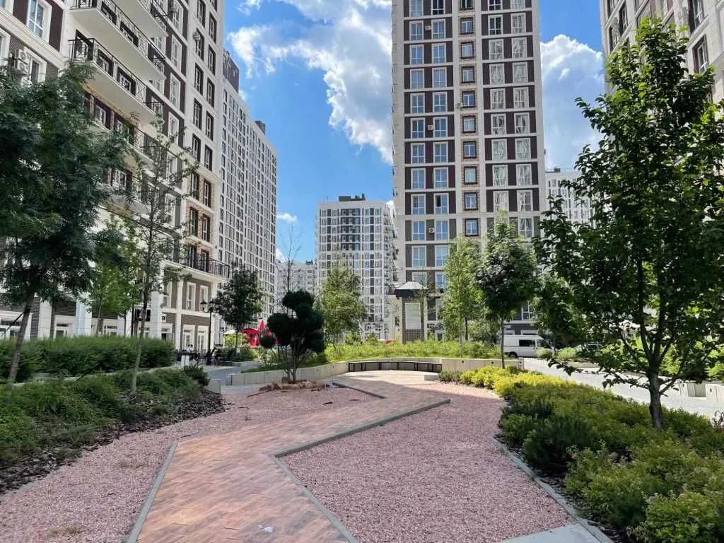 Фото Selling a 1-room apartment, 41 sq.m., Mykhaila Maksymovycha Street (Onufriia Trutenka Street)  Kyiv, price: 65000 USD, code 8591