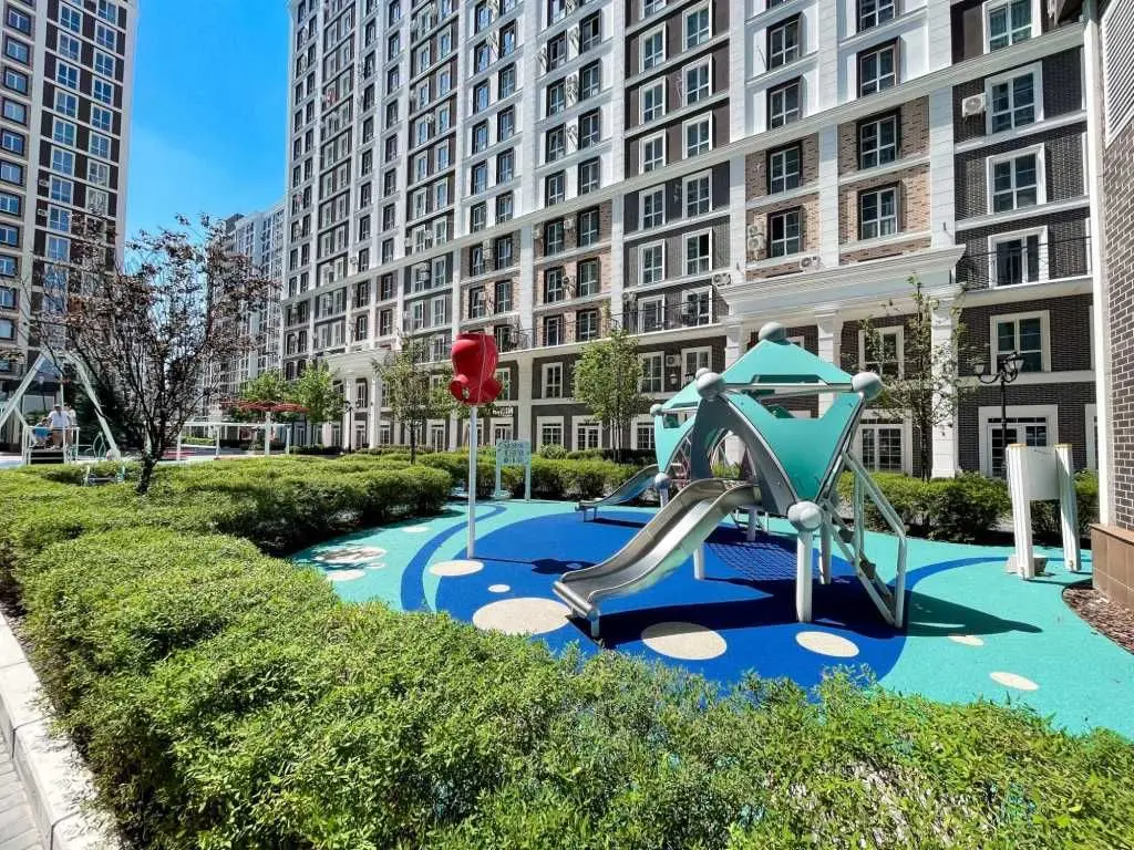 Фото Selling a 1-room apartment, 41 sq.m., Mykhaila Maksymovycha Street (Onufriia Trutenka Street)  Kyiv, price: 65000 USD, code 8591