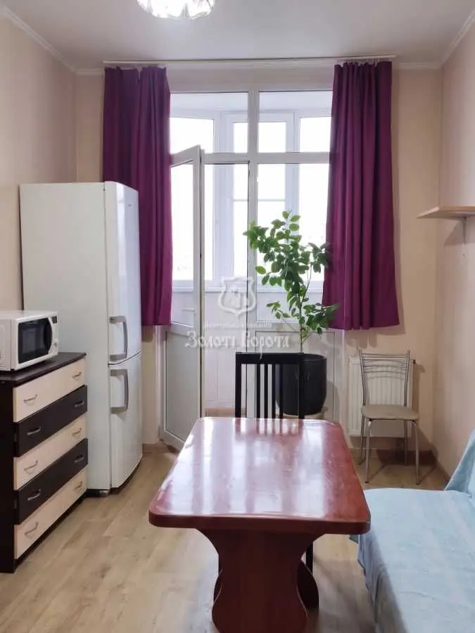 Фото Selling a 1-room apartment, 37.8 sq.m., Svitla Street 3д Kyiv, price: 32000 USD, code 8592