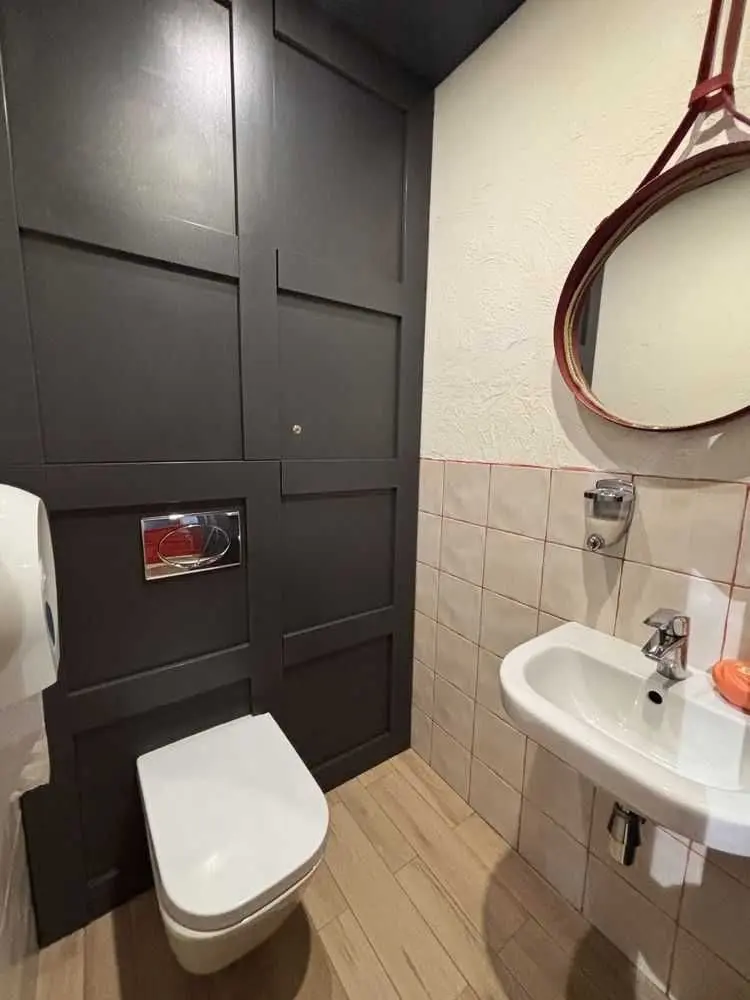 Фото Selling commercial property, 50 sq.m., Voloshkova Street 30 Sofiivska Borschahivka, price: 95000 USD, code 8602