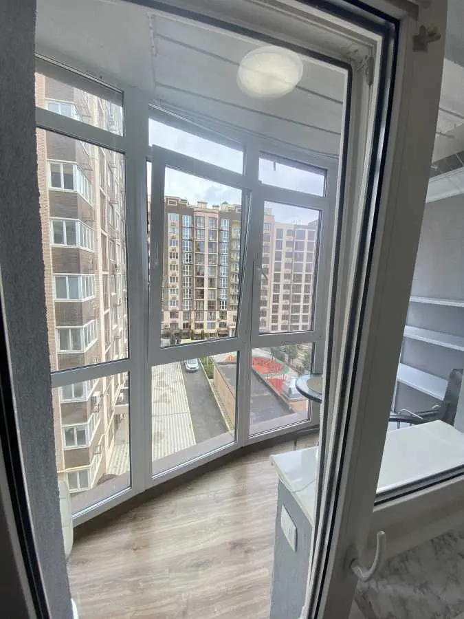 Фото Selling a 1-room apartment, 38 sq.m., Kyivska Street 73 Irpin, price: 60000 USD, code 8605