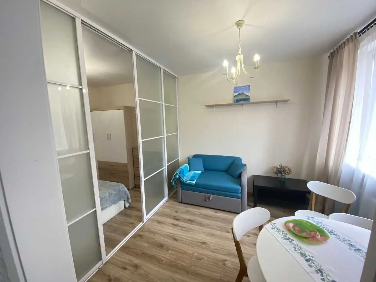 Фото Selling a 1-room apartment, 38 sq.m., Kyivska Street 73 Irpin, price: 60000 USD, code 8605