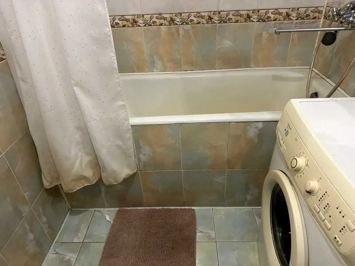 Фото Зняти 1 кімнатну квартиру, Квітневий пров. 4 Київ в довгострокову оренду, ціна: 10000 UAH, код 8606