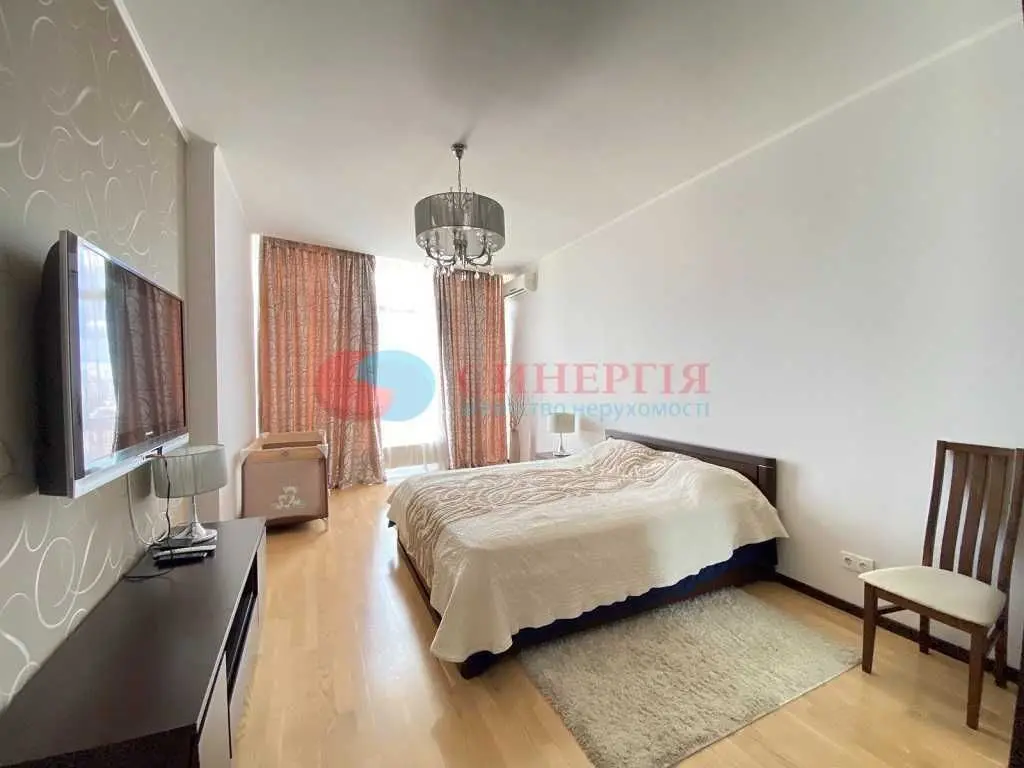 Фото Selling a 3-room apartment, 104 sq.m., Dmytrivska Street 80 Kyiv, price: 189000 USD, code 8612