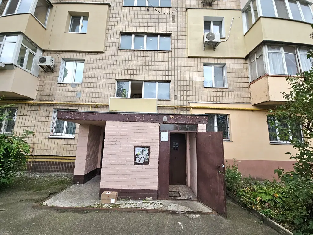Фото Зняти 1 кімнатну квартиру, Романа Шухевича просп. (Генерала Ватутіна) 22 Київ в довгострокову оренду, ціна: 8500 UAH, код 8617