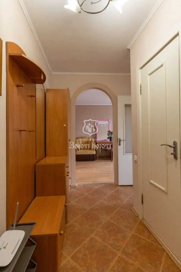 Фото Продаю 2 кімнатну квартиру, 43 кв. м, Кловський узвіз 12а Київ, ціна: 75000 USD, код 8620