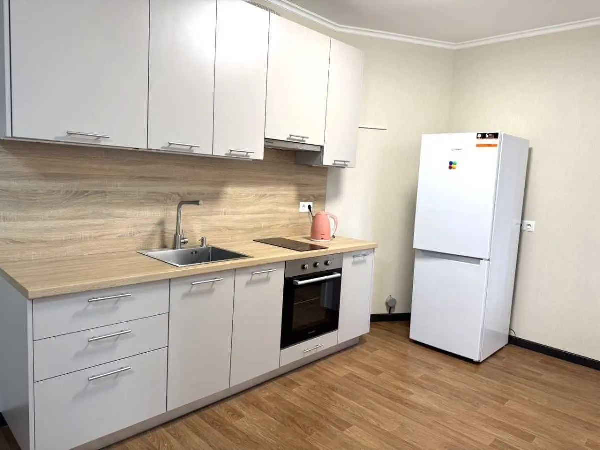 Фото Зняти 1 кімнатну квартиру, Лермонтова вул. 5д Київ в довгострокову оренду, ціна: 16000 UAH, код 8622