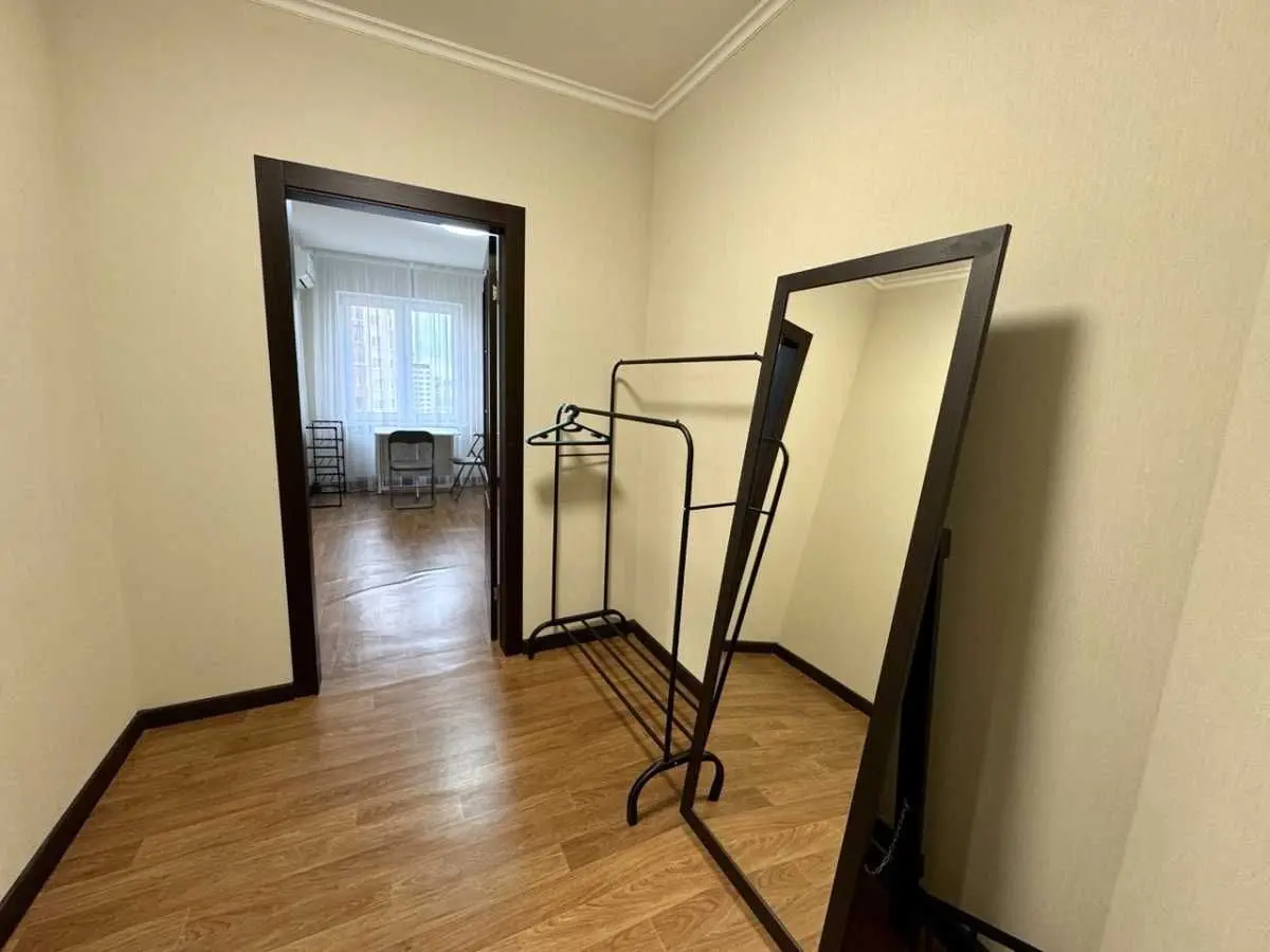 Фото Зняти 1 кімнатну квартиру, Лермонтова вул. 5д Київ в довгострокову оренду, ціна: 16000 UAH, код 8622