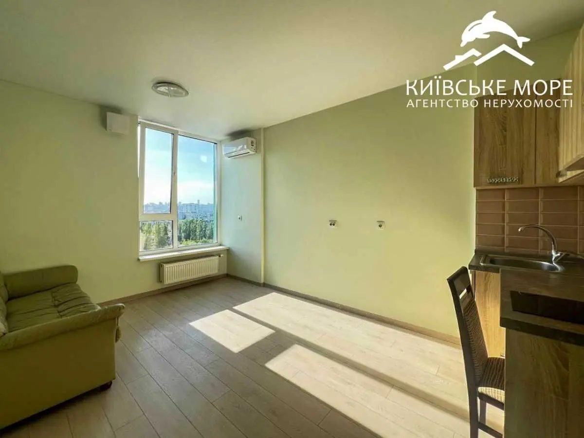 Фото Продаю 1 кімнатну квартиру, 20.4 кв. м, Соборності просп. (Возз’єднання)  Київ, ціна: 45000 USD, код 8624