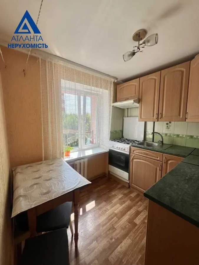 Фото Продаю 2 кімнатну квартиру, 33 кв. м, Митрополита Андрея Шептицького вул. 32 Луцьк, ціна: 35000 USD, код 8628