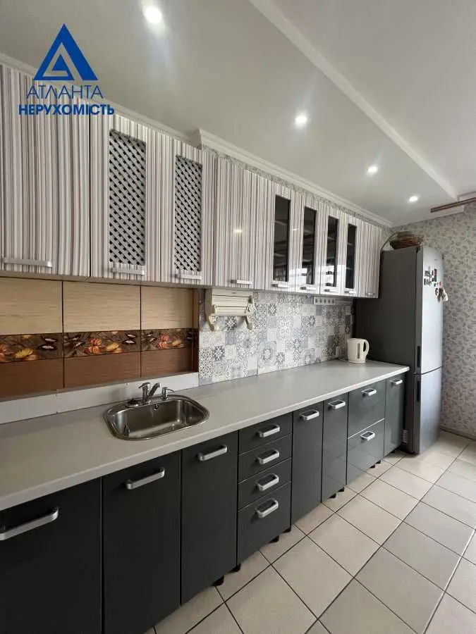 Фото Selling a house, 95 sq.m., Mlyniv, price: 72000 USD, code 8629