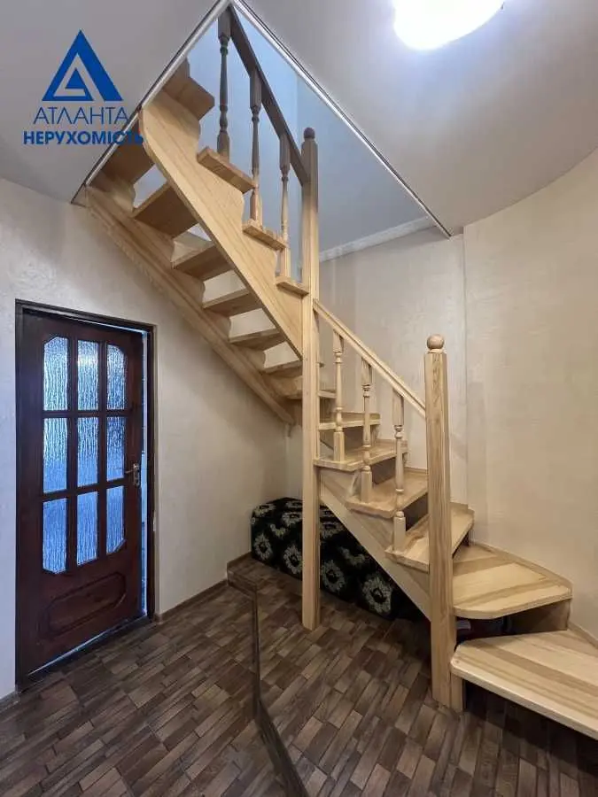 Фото Selling a house, 95 sq.m., Mlyniv, price: 72000 USD, code 8629