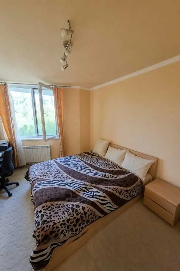 Фото Продаю 1 кімнатну квартиру, 38 кв. м, Харківське шосе  Київ, ціна: 45000 USD, код 8634