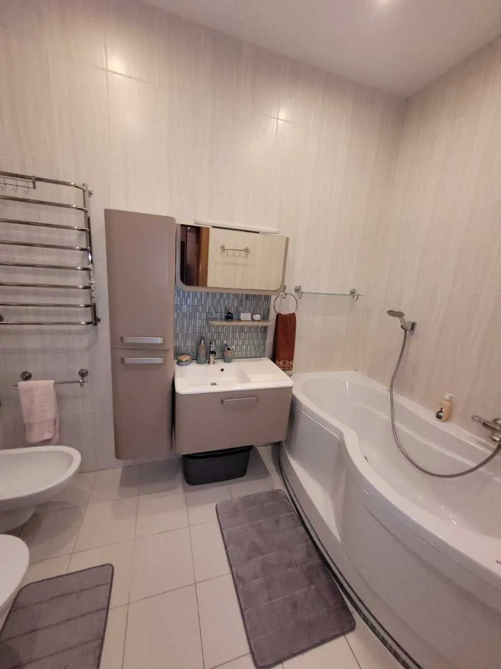 Фото Rent a 3-room apartment, Biloruska Street 3 Kyiv for long-term rent, price: 32000 UAH, code 8638