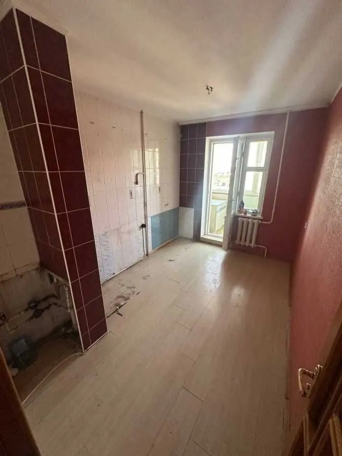 Фото Selling a 3-room apartment, 65 sq.m., Mlynivska Street 33 Rivne, price: 56000 USD, code 8648