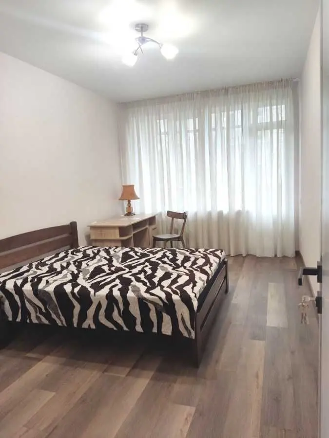 Фото Зняти 3 кімнатну квартиру, Бажова вул.  Київ в довгострокову оренду, ціна: 32000 UAH, код 8653