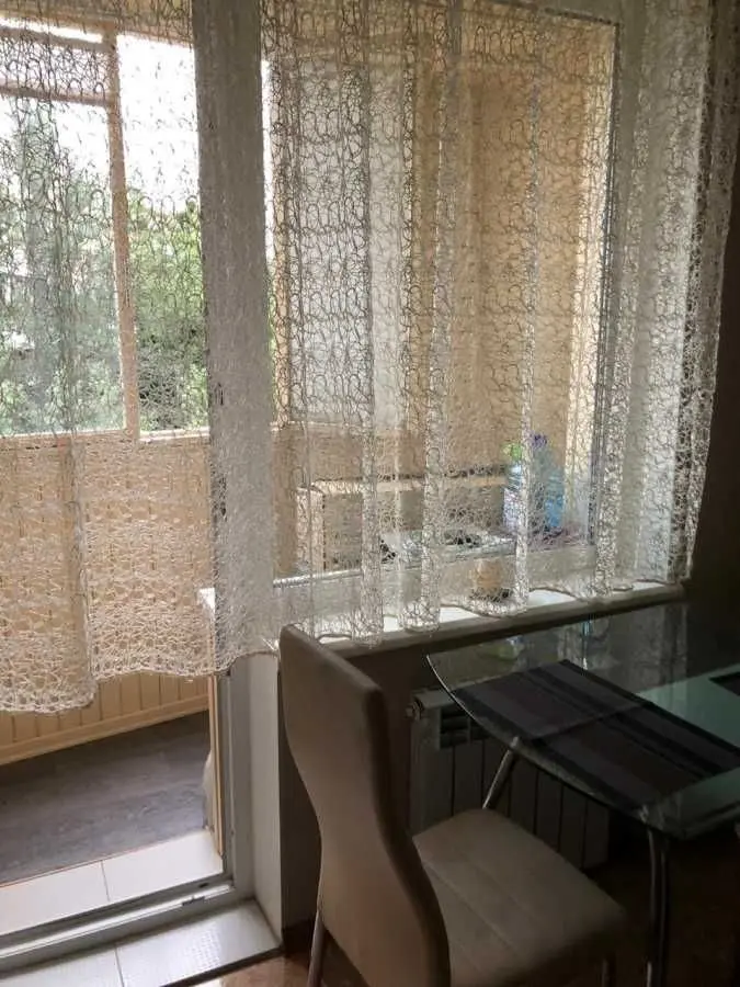 Фото Зняти 1 кімнатну квартиру, Мілютенка вул.  Київ в довгострокову оренду, ціна: 9000 UAH, код 8654