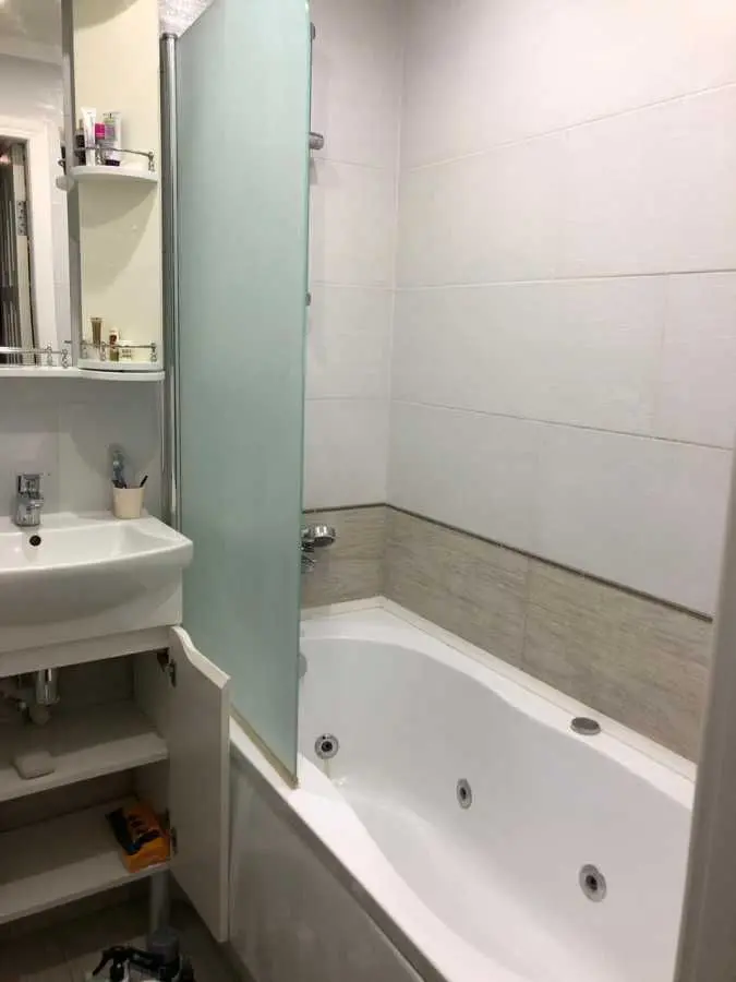Фото Зняти 1 кімнатну квартиру, Мілютенка вул.  Київ в довгострокову оренду, ціна: 9000 UAH, код 8654