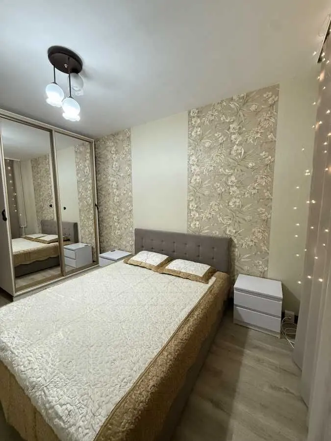 Фото Rent a 2-room apartment, Zhmerynska Street 36 Kyiv for long-term rent, price: 19999 UAH, code 8659