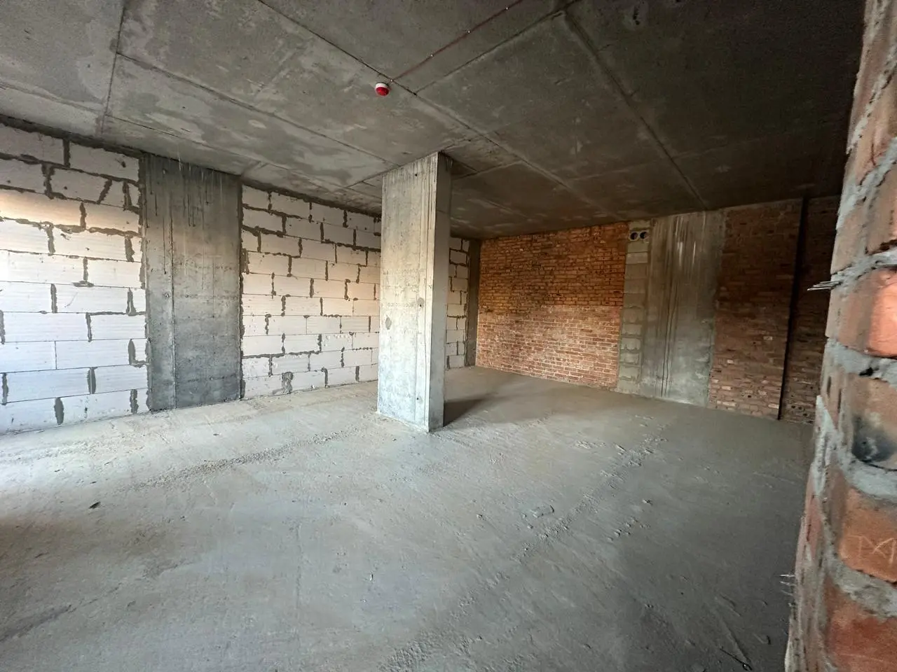 Фото Продаю комерційну нерухомість, 60.3 кв. м, Миру вул.  Новосілки, ціна: 72000 $, код 8662