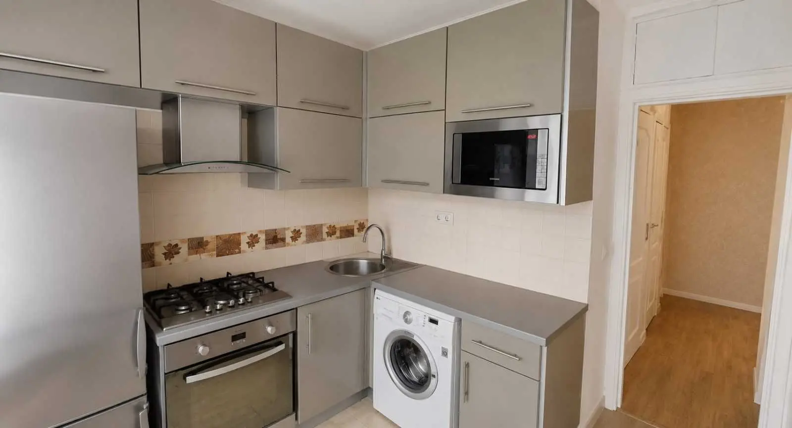 Фото Selling a 2-room apartment, 46 sq.m., Bakynska Street 37 Kyiv, price: 65000 USD, code 8664