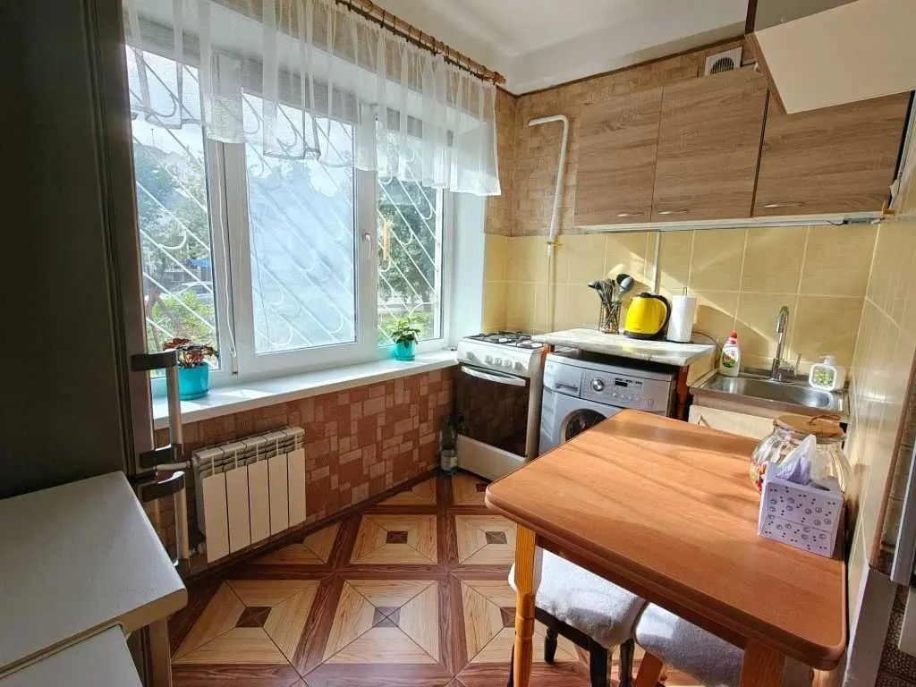 Фото Rent a 1-room apartment, Bazhova Street 6 Kyiv for long-term rent, price: 11000 UAH, code 8665