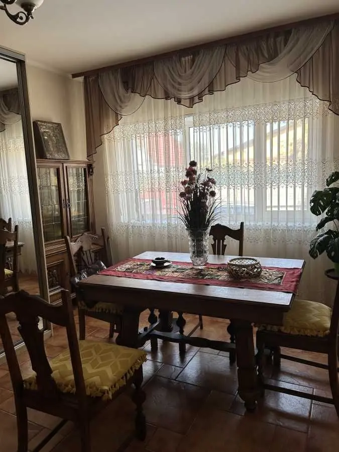 Фото Продаю будинок, 186 кв. м, Шпильова вул.  Рожівка, ціна: 105000 USD, код 8666