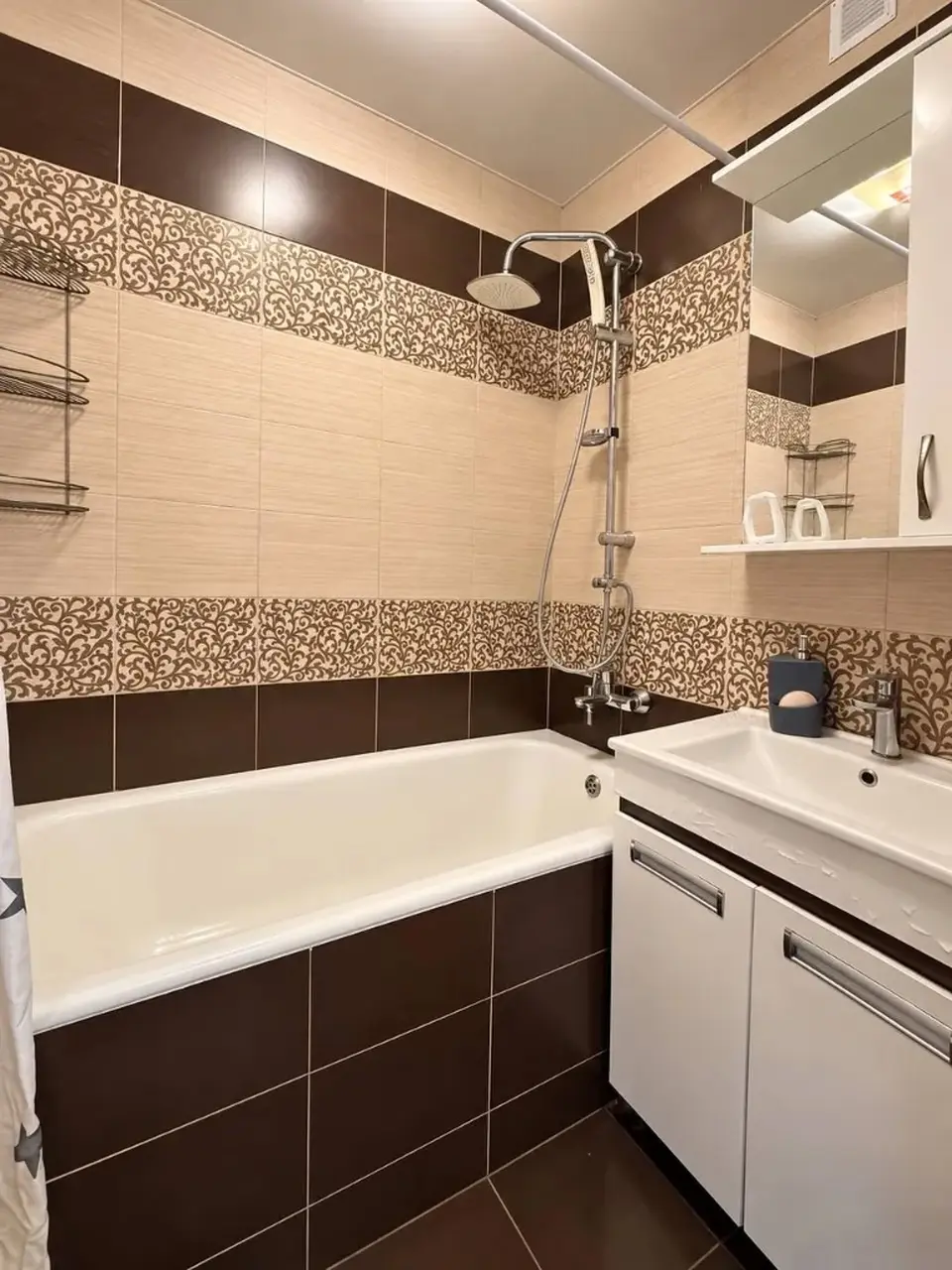 Фото Selling a 3-room apartment, 64 sq.m., Stepana Rudnytskoho street (Sholokhova Street) 5 Dnipro, price: 59000 $, code 8669